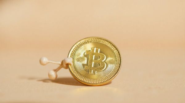 Pourquoi investir 5 dollars en or attire de plus en plus les passionnés